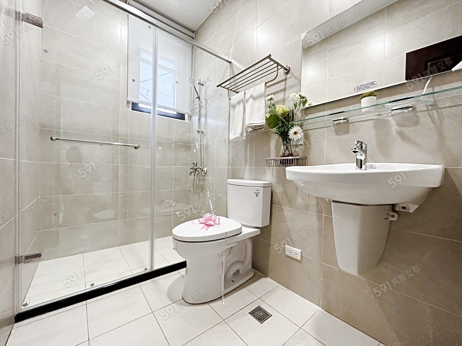 立冠敦皇10(大樓區)樣/實品屋