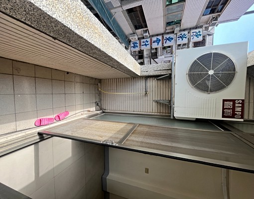 15坪大套房.採光好.大空間.可租補 - Image 5