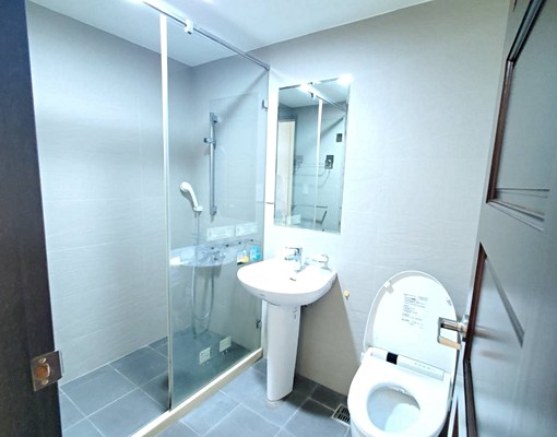 高樓層明亮通風稀有2房+1間儲藏室 - Image 20