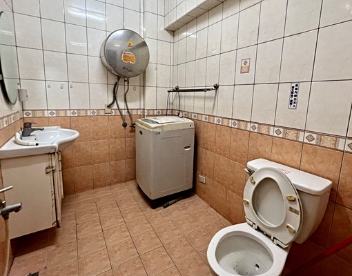 彰基.好樂迪獨洗陽台電梯大套房! - Image 4
