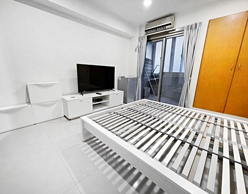 近捷運忠孝敦化【優質電梯】獨立陽台★垃圾代收★乾溼分離 - Image 1