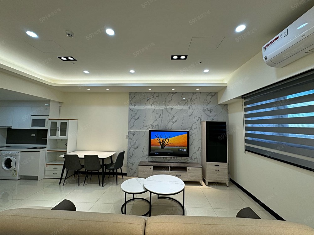 明亮寬敞的開放式套房