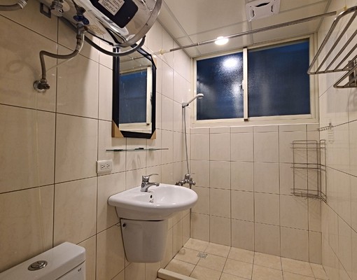 雙捷運近愛買優雅整潔套房可入籍 - Image 11