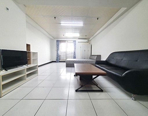 永康區(可租補)鄰近南紡購物中心超划算景觀溫馨明亮大套房 - Image 1