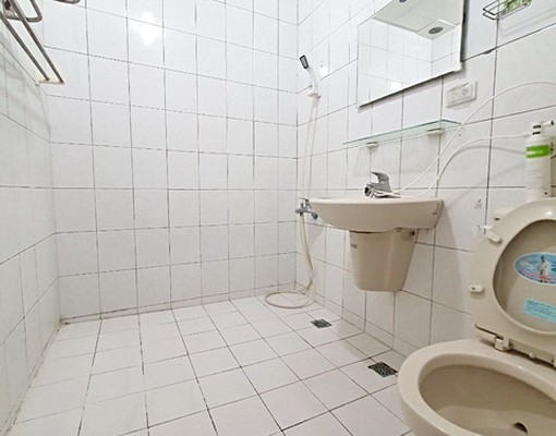 永康區(可租補)鄰近南紡購物中心超划算景觀溫馨明亮大套房 - Image 4