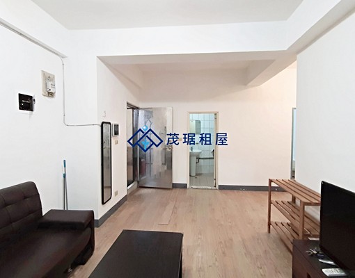 自由街口,電梯大樓,正2房,採光明亮 - Image 3