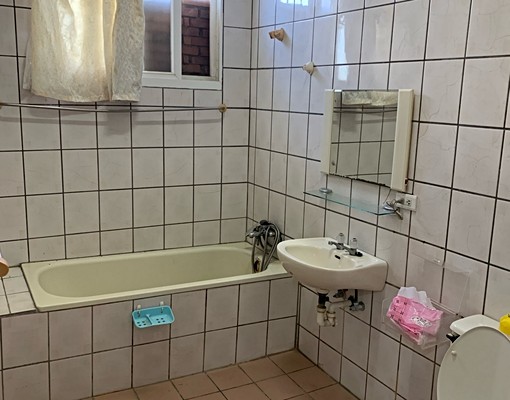 優質寬敞透天厝 - Image 6