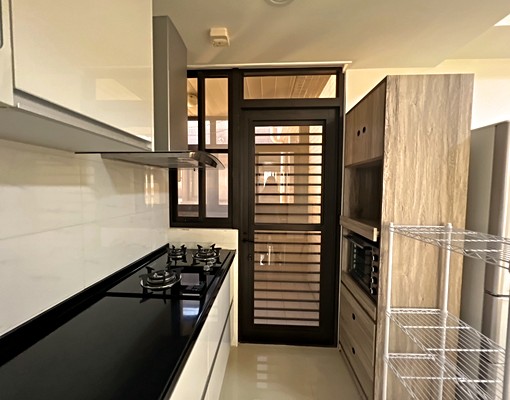 縣府旁|2房平面車位|附傢俱家電廚具 - Image 9