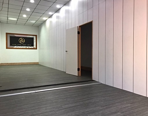 東興路~1樓店面~正市中心~星巴克 - Image 2