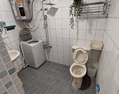 文心捷運電梯大套房家電全<出租> - Image 11