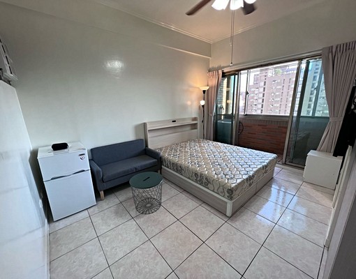 可租補捷運站旁大套房全新家具獨洗獨曬 - Image 1