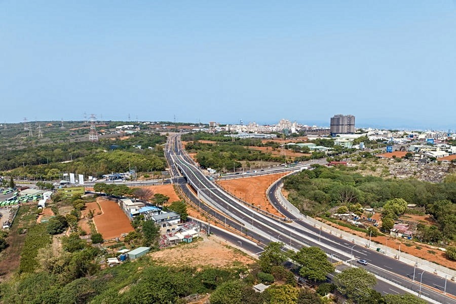 特五號解決通勤塞車問題