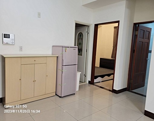 挑高採光通風兩房,鬧中取近,生活機能方便 - Image 4