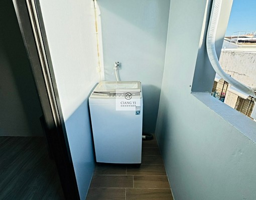 東區近南紡新裝修可貓陽台套房 - Image 6