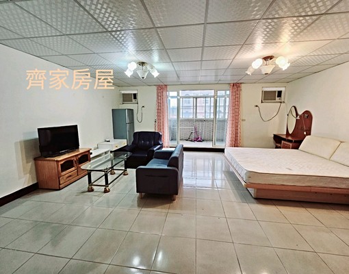 可報稅可補助~金山街美食街旁方正一房一大陽台 - Image 1