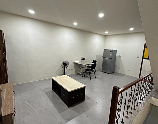 4間對外窗大套房適合學生合租大空間 - Image 1