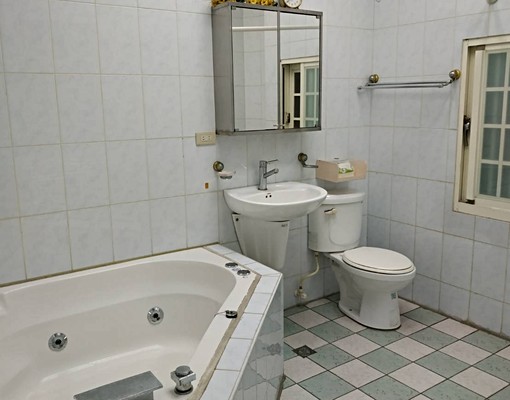 可租補安靜邊間透天門口可停車便利近永安/景平捷館運 - Image 10