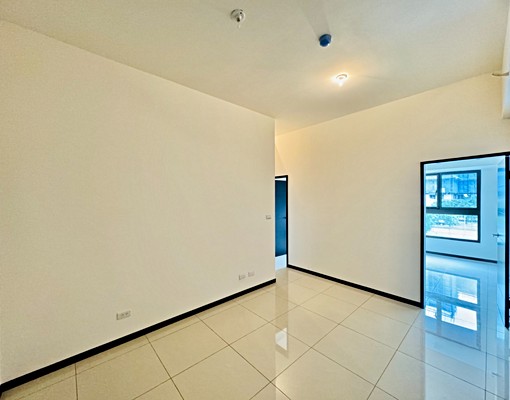 樂菲莊園方正三房車位(附冷氣、熱水器) - Image 2