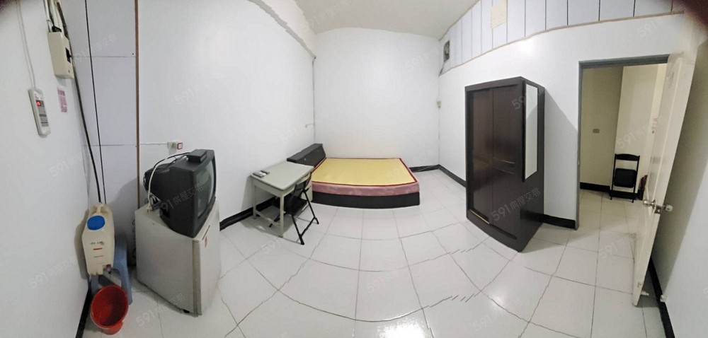 三樓154330無窗小雅房01