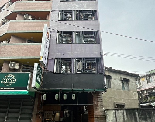 烈美街健康套房含網路第四台水100電5.5元多間可選!!! - Image 1