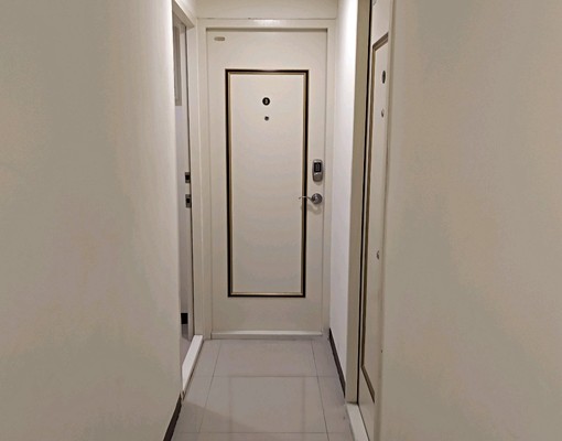 交通便利全新整理大套房 - Image 1