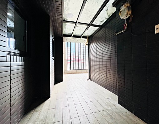 面公園鄰近捷運三重站三房雙衛另有車位出租 - Image 12