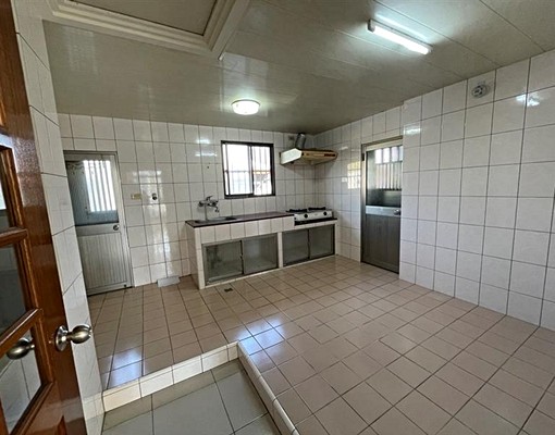 板橋五鐵共構車站二房二廳整層出租 - Image 9