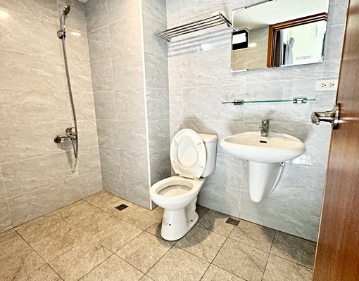 近五權車站💕租屋補助✨陽台獨洗💯室內機車位 - Image 7