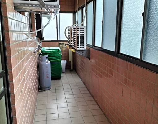 自租●南亞商圈2房●非常乾淨明亮●設備齊全 - Image 9