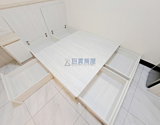 ♡可租補♡不限貓狗♡電梯♡陽台獨洗衛浴開窗 - Image 2