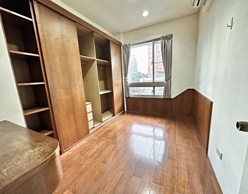 大四房#一層兩戶#空屋好規劃#近新光#趕快詢問 - Image 5