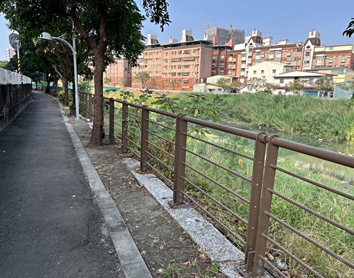 全新透天電梯套房出租 - Image 13