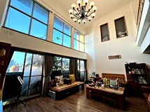 大忠南街美術館挑高景觀樓中..