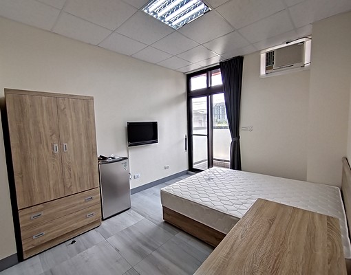 專營青埔租屋/近A18青埔國中/超值電梯套房/獨立陽台洗衣機 - Image 1