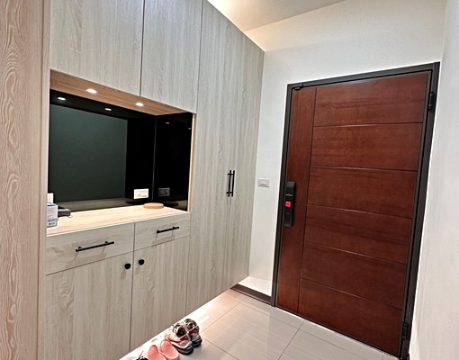 中路特區~超美裝潢3房~含車位/~搶先預約看房~ - Image 5