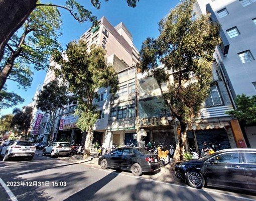 ~俗~中華四路近大立金店面 - Image 1