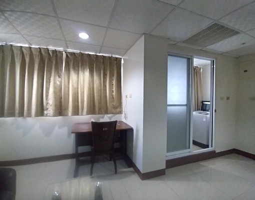 兩邊有對外窗+陽台獨立洗衣機套房 - Image 4