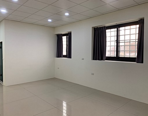 兩房一廳兩衛浴大陽台市中心傢俱自備市中心 - Image 5