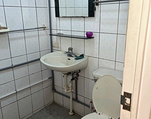 大觀市場附近超大超美套出租~可申請租補 - Image 6