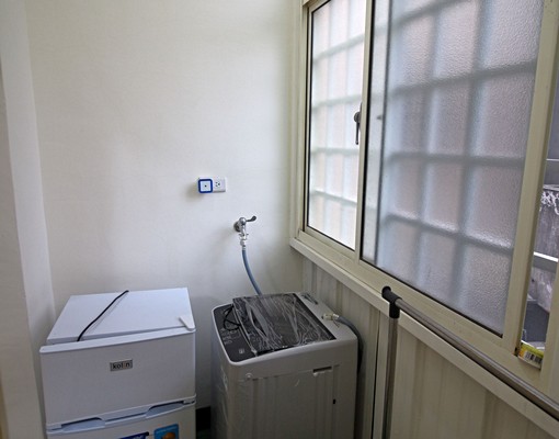 斗六市中心近火車站套房(請詳閱說明!) - Image 9