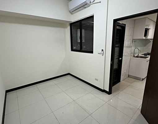 八里重劃區精緻兩房出租 - Image 7