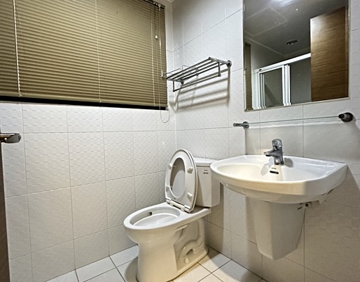 環球市帶財水景4房含平車、管理費,進竹科、工研院交通便利 - Image 6