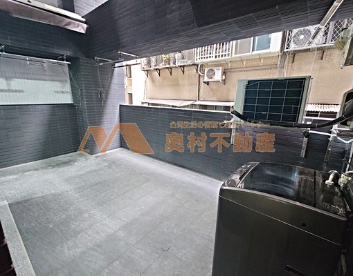 中山國小站管理純住大露台●新裝修家電齊全 - Image 14