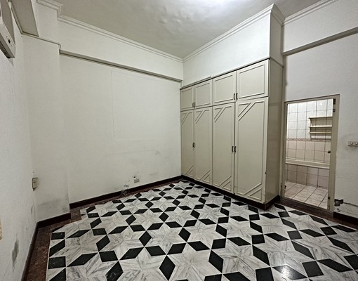 住辦門前可停2台車/兩房兩廳兩衛 - Image 4