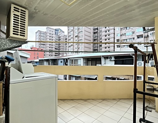 長安路二段靜巷優質套房含網路第四台水250電5元!!! - Image 4