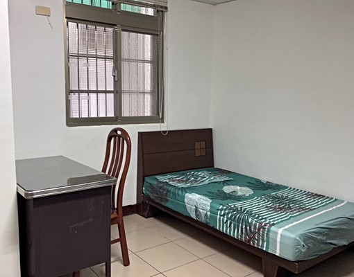 大竹路靠近公車站、自由聯盟、麥當勞 - Image 1