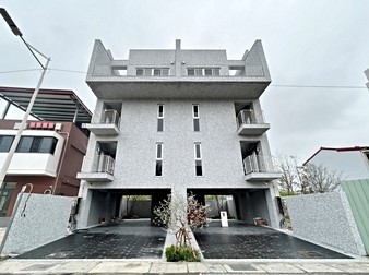 里閎 THE HOME