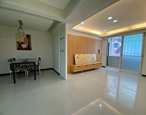 ☎️中信小郭☎️中正路商圈標準三房屋況佳✨租補報稅 - Image 1