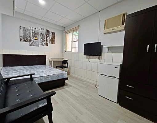 武營電梯採光套房(老K套房) - Image 1