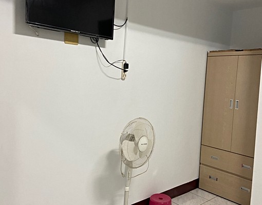 拒短租二樓套房出租學生勿擾 - Image 2